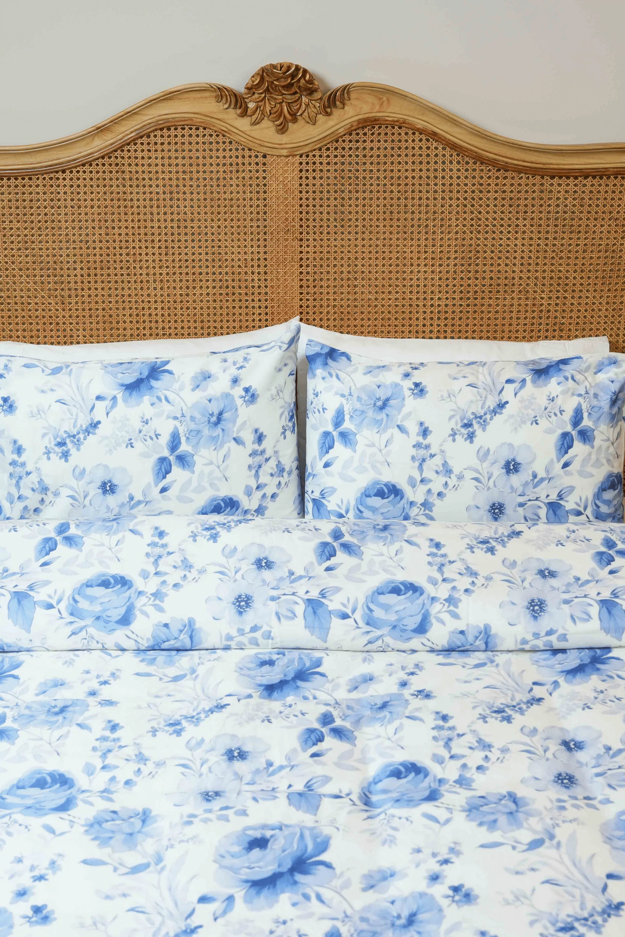 Elysia Sateen Pillows & Cushions - Image 3