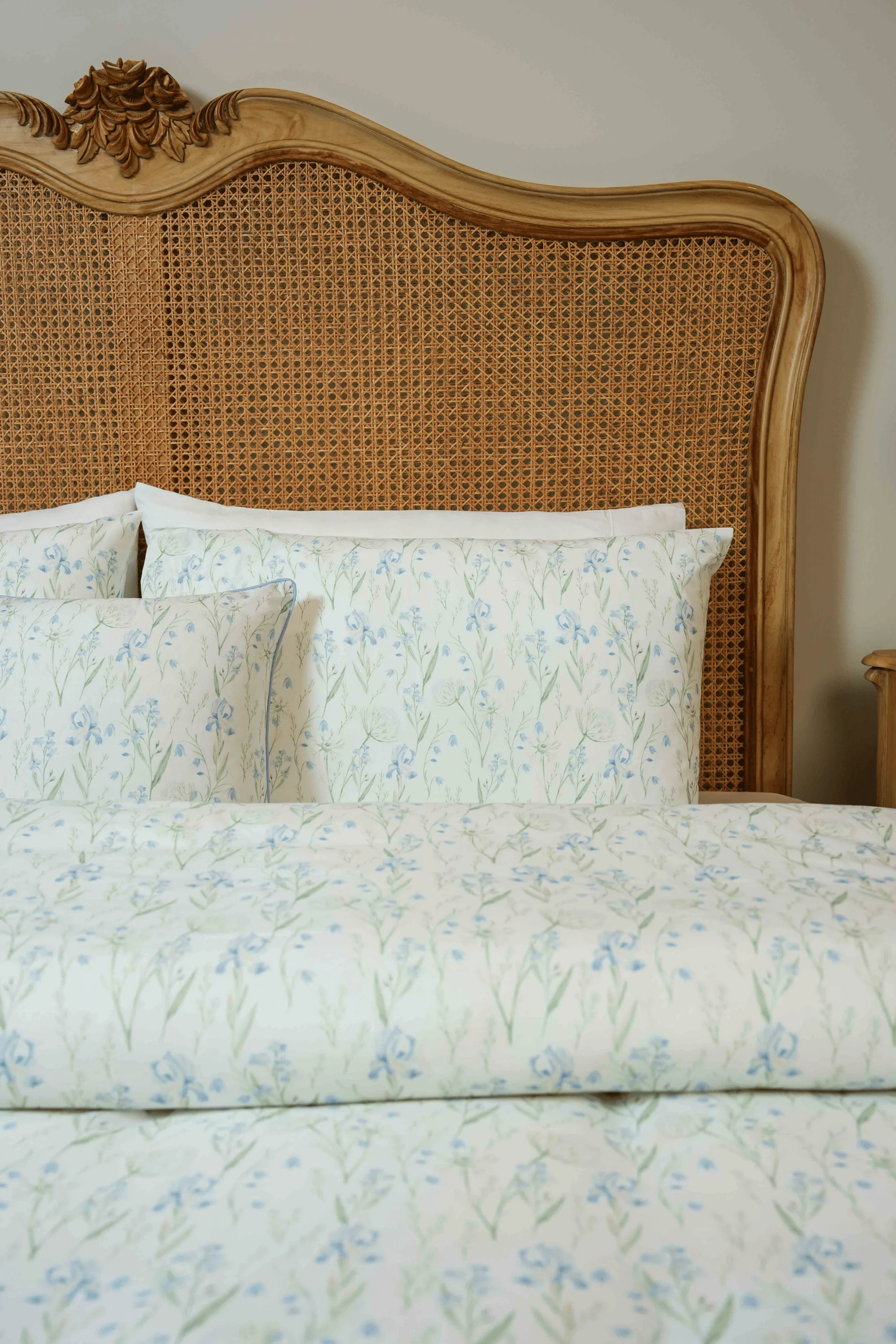 Mist Flower Percale Pillows & Cushions - Image 6