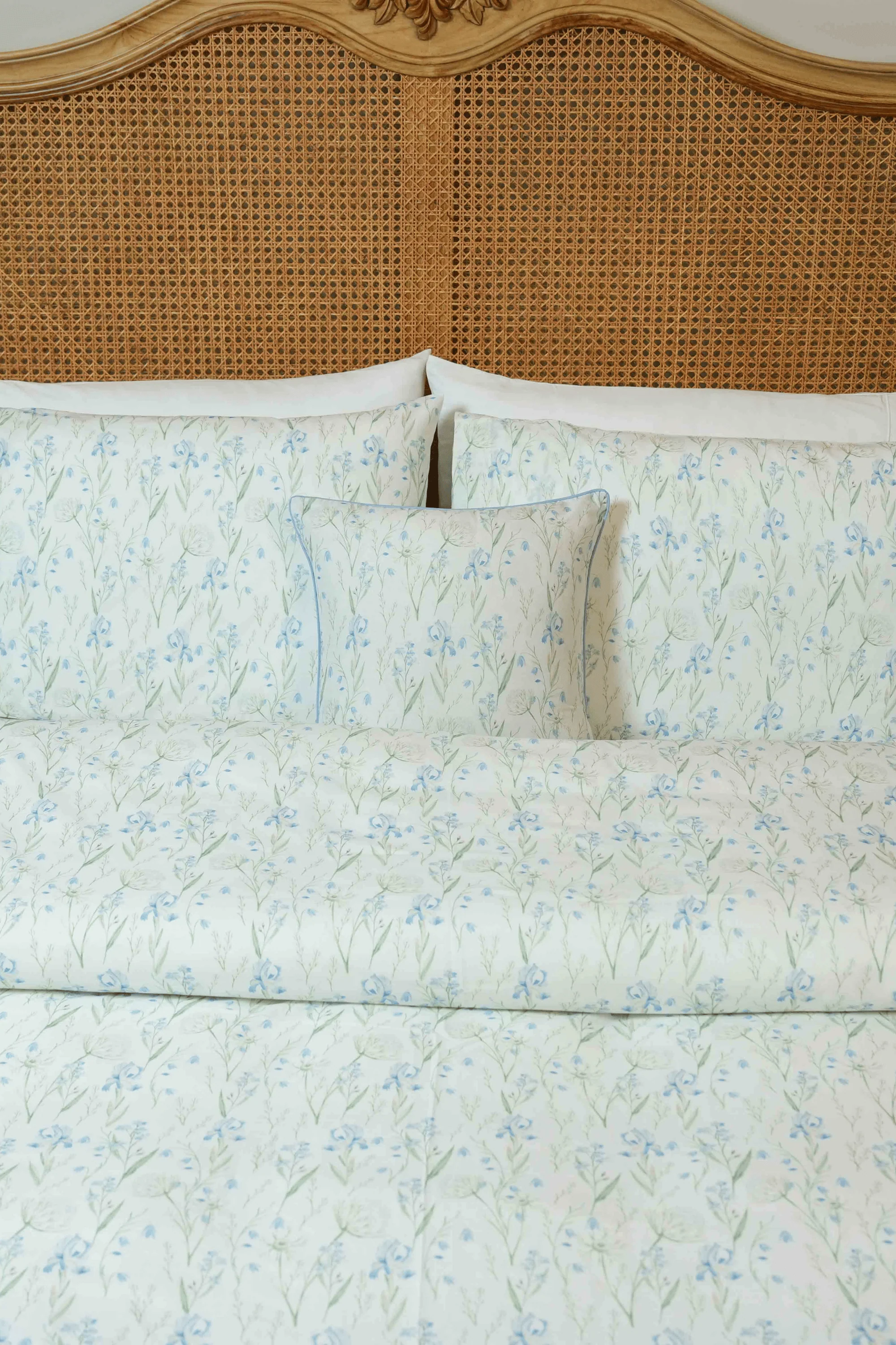 Mist Flower Percale Pillows & Cushions - Image 4
