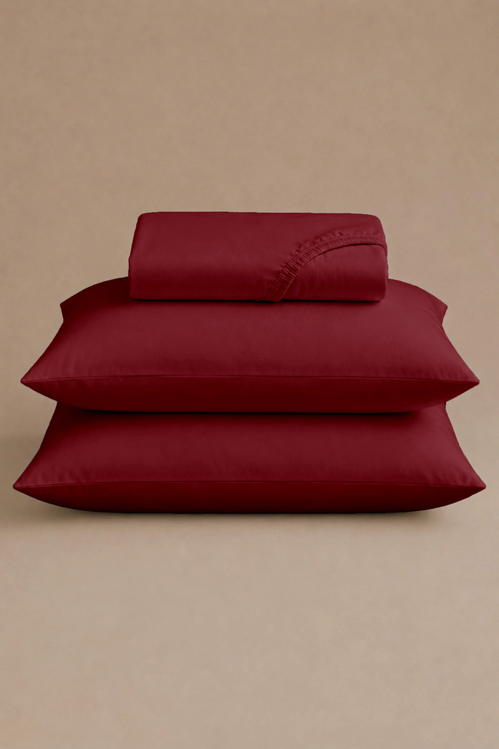 T200 Red Bed Sheet Set - Image 3