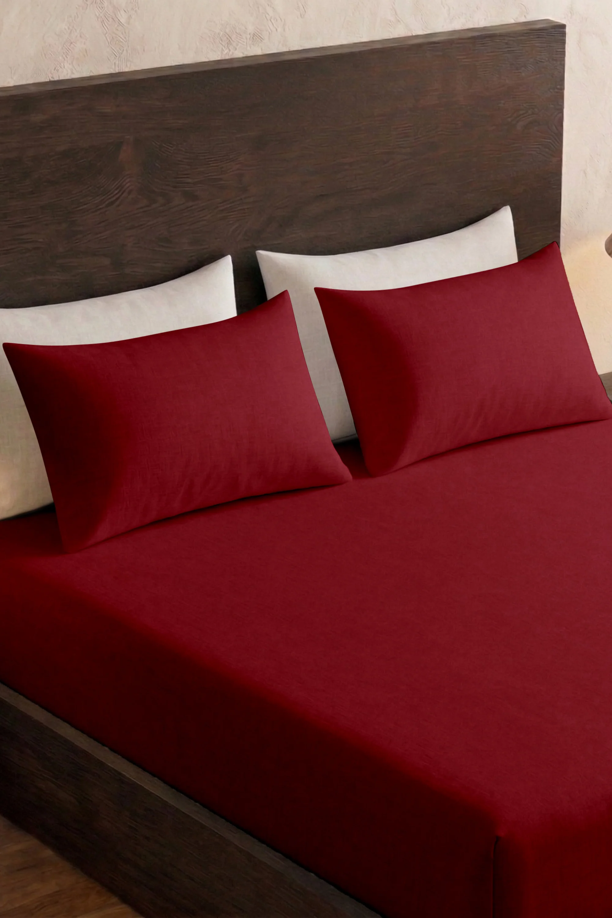 T200 Red Bed Sheet Set - Image 4
