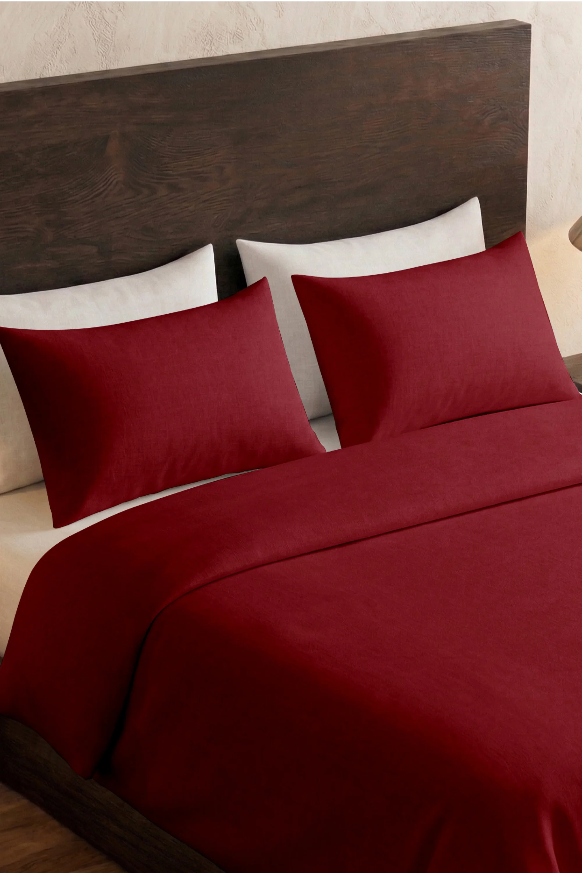 T200 Red Duvet Cover Set - Image 2